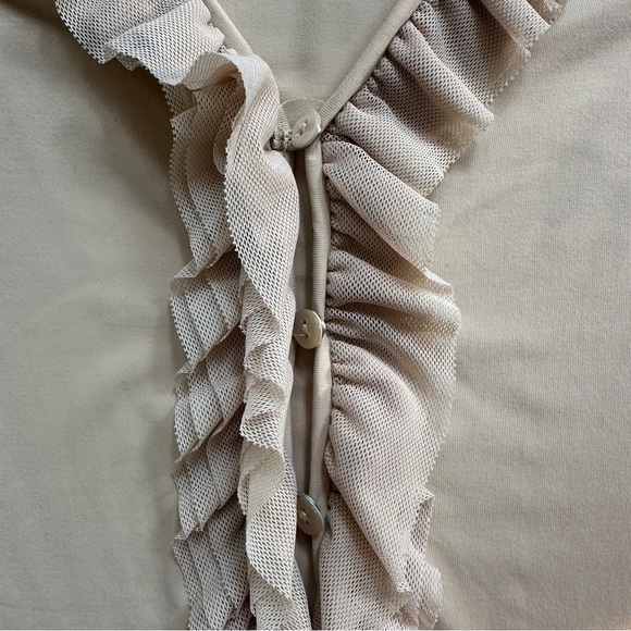 Moschino Jeans Beige Mesh Ruffle Trim Cardi/Blouse - Picture 10 of 11
